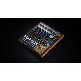 Tascam Model 12 12 canales 20 - 20000 Hz Negro, Madera